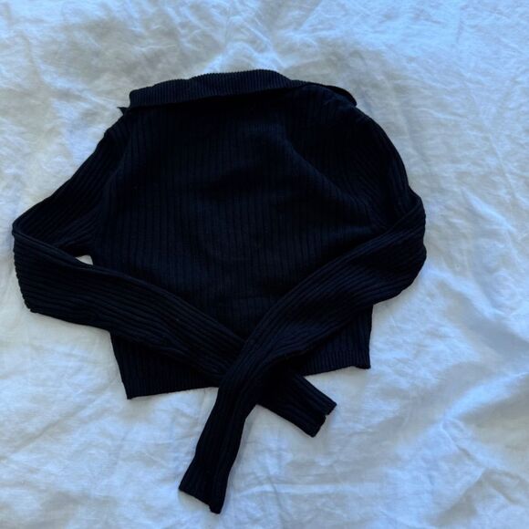 NWOT 437 Ribbed V-neck Cropped Long Sleeve Knit Top - size s - Picture 2 of 3